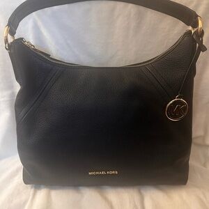 Michael Kors Aria Large Leather Shoulder Bag In Black - Like New